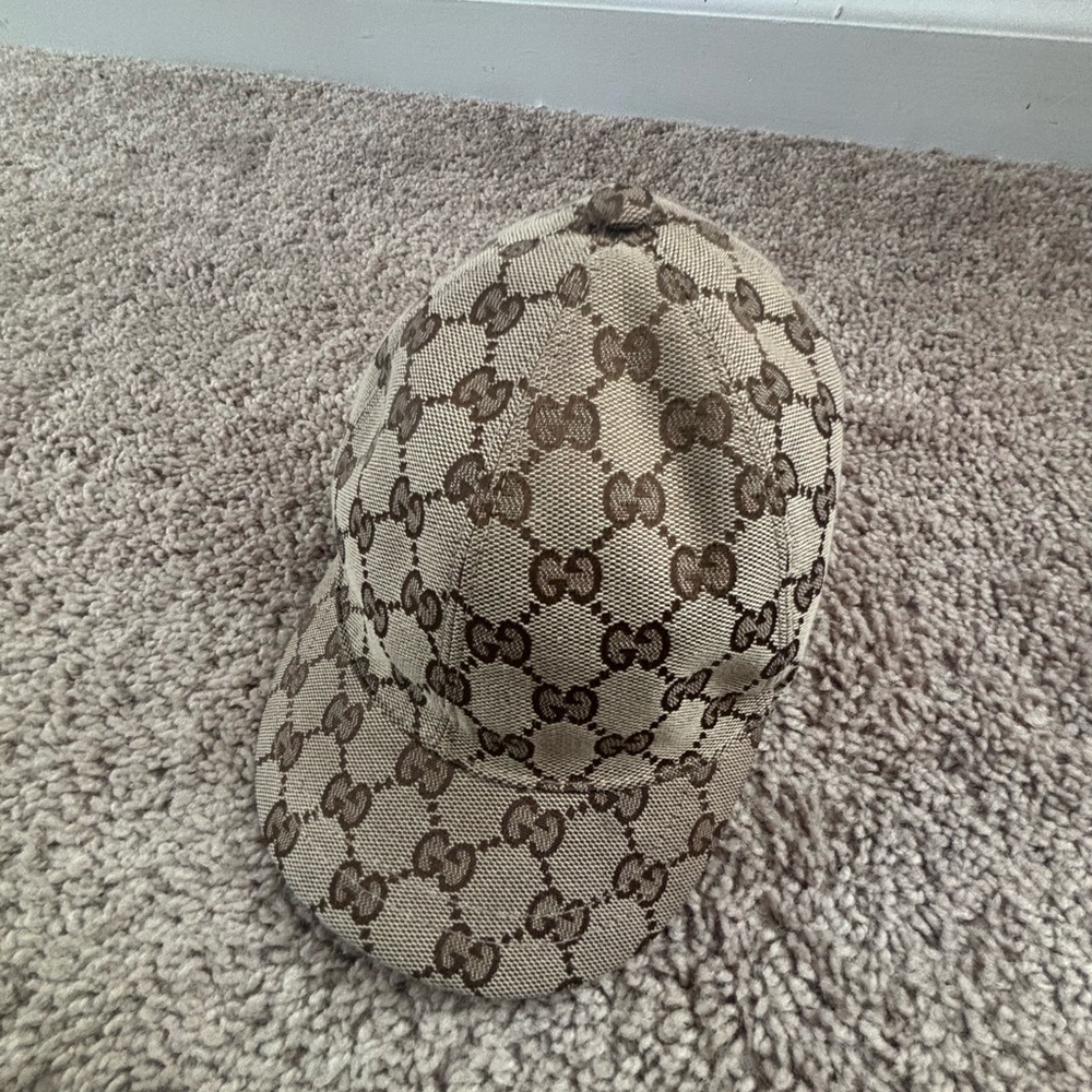 Gucci Tan Monogram Cap with Black Interior